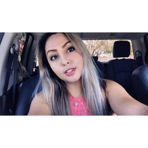 Meet your Posher, Flavia